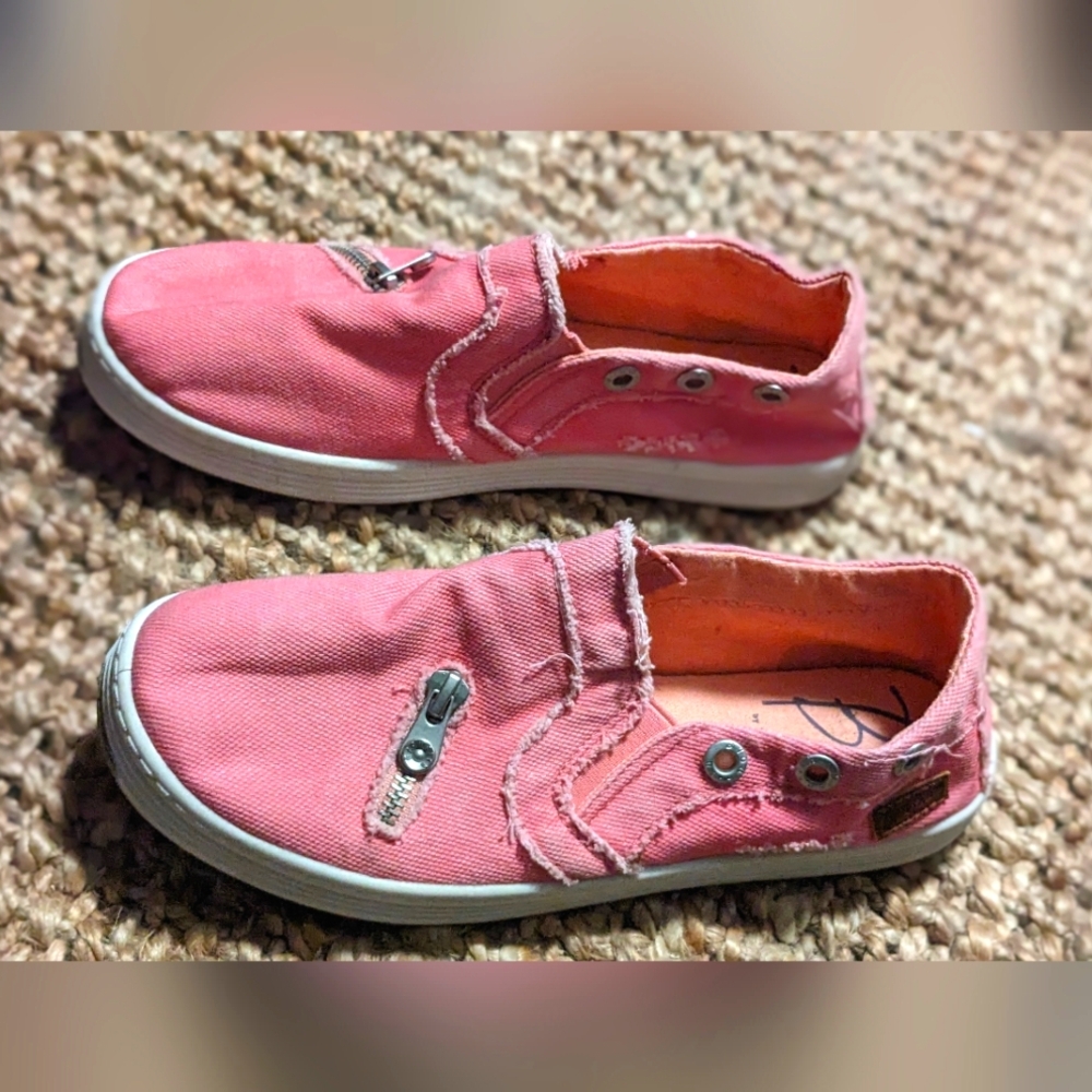 Nearly new 7.5 Pink Blowfish Slip ons